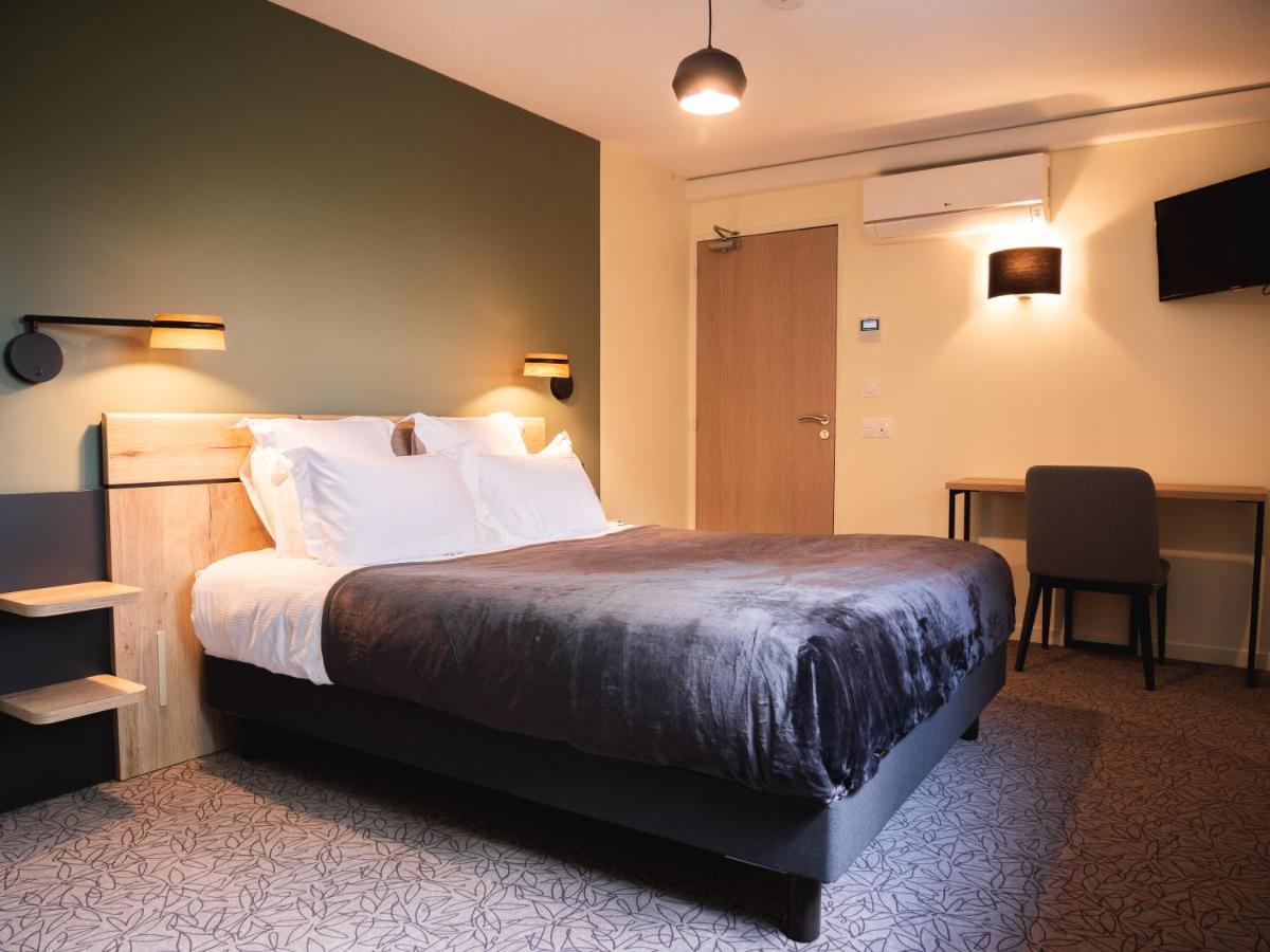 Logis Hotels Le Saint Pierre Moncoutant Buitenkant foto
